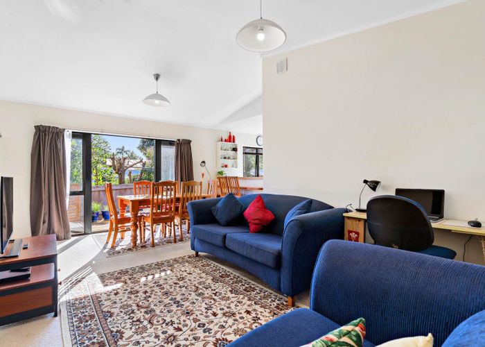  at 3/10 Springbank Lane, Te Atatu Peninsula, Waitakere City, Auckland