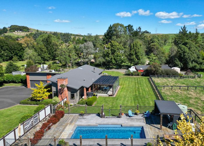  at 24 Highbrook Way, WHATAWHATA, HAMILTON