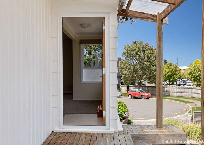  at 15A Glenfield Place, Brookfield, Tauranga