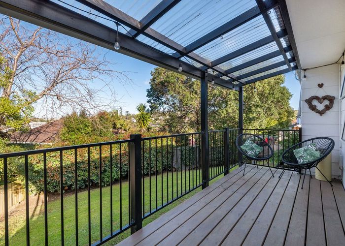  at 1/6 Phillipa Place, Browns Bay, North Shore City, Auckland