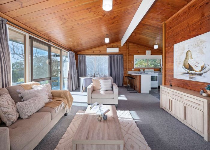  at 2 Cooper Avenue, Holdens Bay, Rotorua