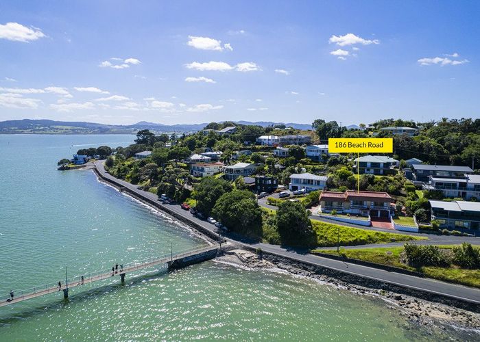 at 186 Beach Road, Onerahi, Whangarei