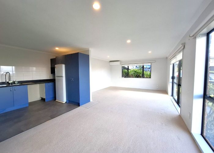  at 27 Killygordon Place, Massey, Waitakere City, Auckland