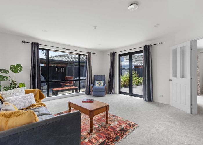  at 43 Broadhaven Avenue, Parklands, Christchurch City, Canterbury