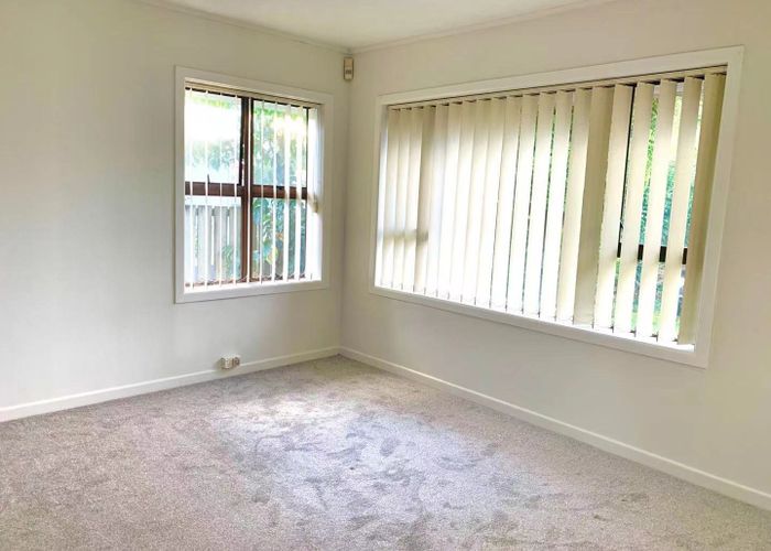  at 26 Swanson Rd, Henderson, Waitakere City, Auckland