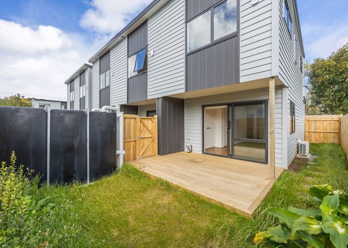  at 3/314 Royal Road, Massey, Waitakere City, Auckland