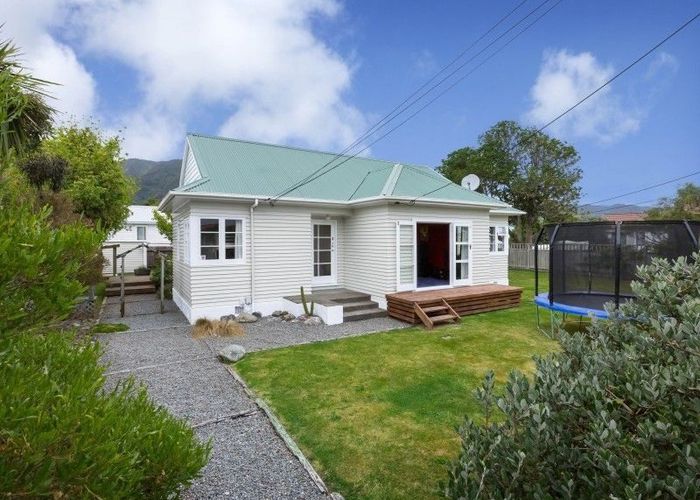  at 76 Bell Road, Waiwhetu, Lower Hutt, Wellington