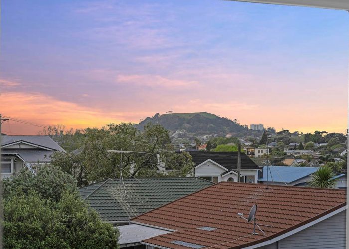  at 7A  Mons Avenue, Mount Roskill, Auckland City, Auckland