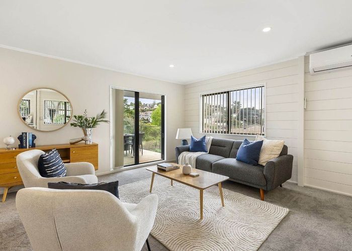  at 10 Eagleson Street, Northcross, North Shore City, Auckland