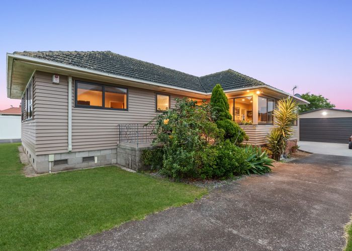  at 18 Maxwell Avenue, Papatoetoe, Manukau City, Auckland