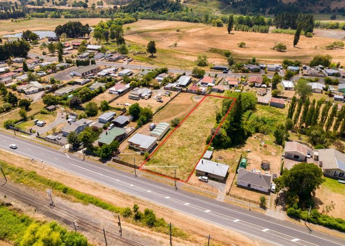 at 124 Totara St (State Highway, 4), MANUNUI