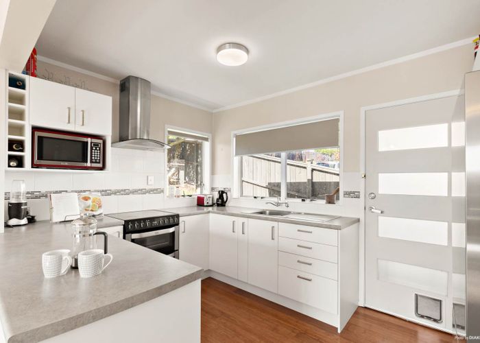  at 1/30 Acacia Road, Torbay, Auckland