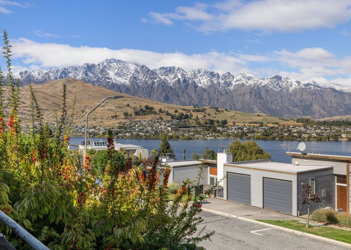  at 14A Earnslaw Terrace, Queenstown East, Queenstown-Lakes, Otago