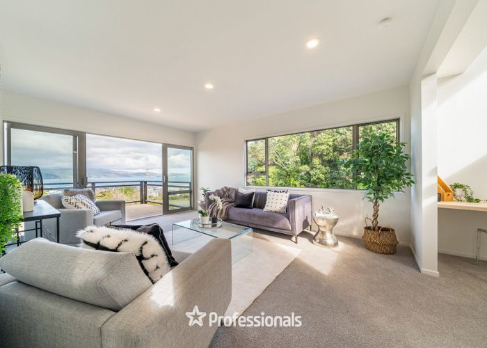  at 2 Stanhope Grove, Korokoro, Lower Hutt, Wellington