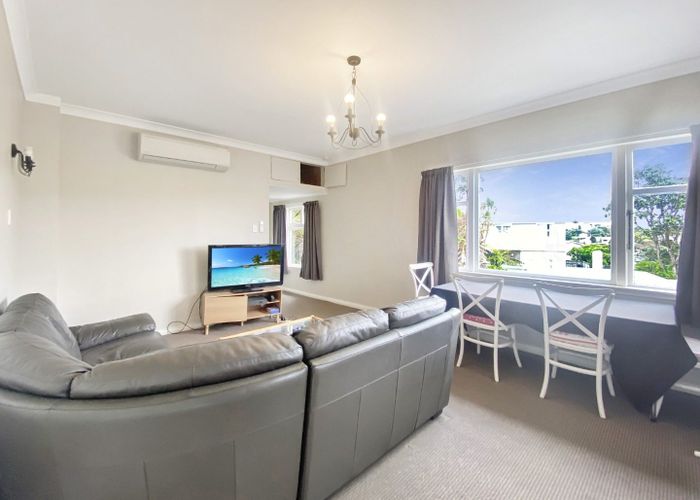  at 49 Pembroke Road, Northland, Wellington, Wellington