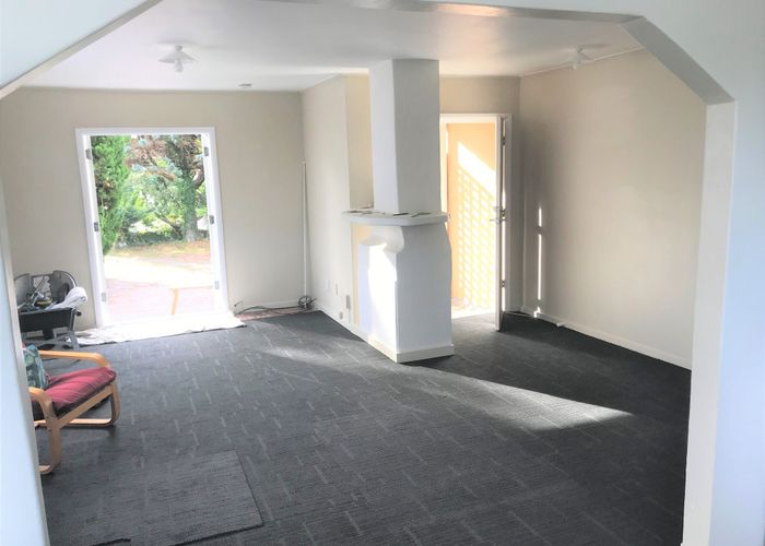  at 90 Holland Road, Fairfield, Hamilton