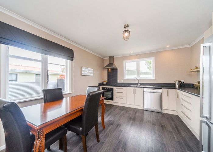  at 16 Battersea Place, Roslyn, Palmerston North