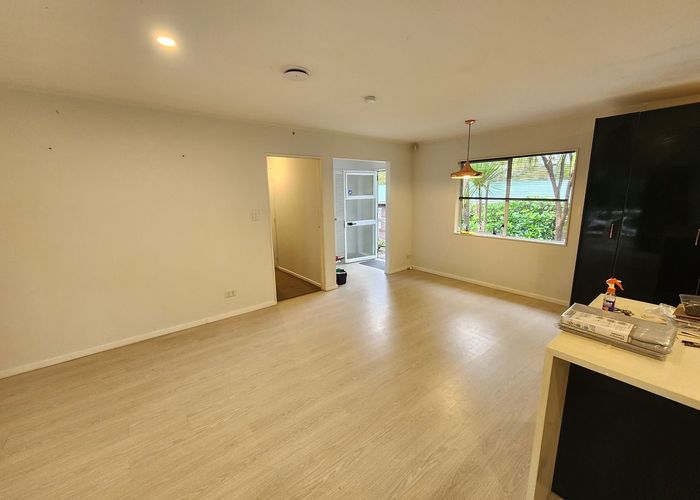  at 4/17 Waipa Street, Birkenhead, Auckland