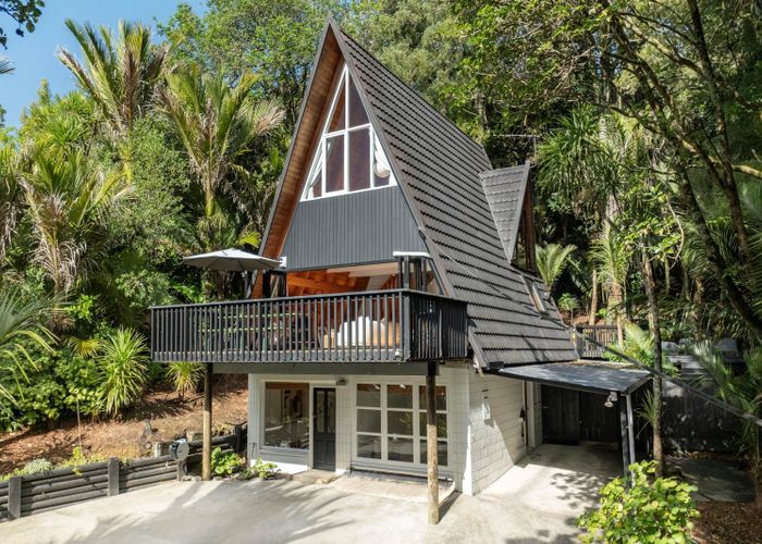  at 5 Paturoa Road, Titirangi, Waitakere City, Auckland