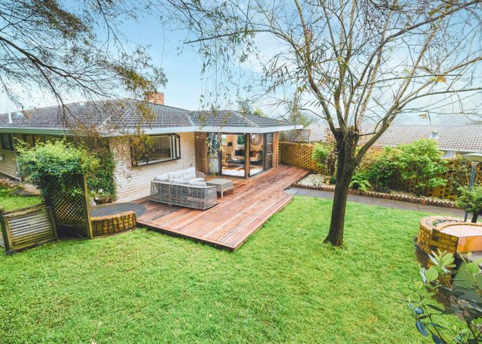 at 16 Trevone Pl, Forrest Hill, North Shore City, Auckland