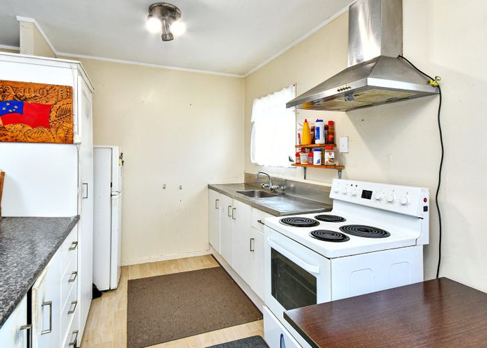  at 6/114 Finlayson Avenue, Clendon Park, Manukau City, Auckland