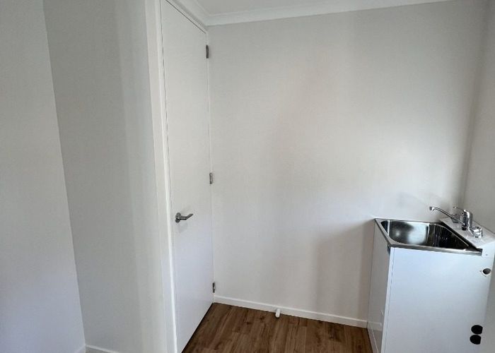  at 678 Coatesville-Riverhead Highway, Albany