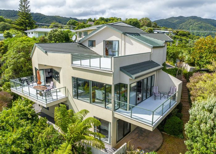  at 69 Howard Road, Point Howard, Eastbourne, Lower Hutt, Wellington