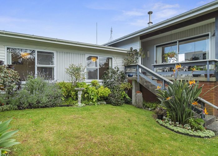 at 2 Shelley Street, Otumoetai, Tauranga