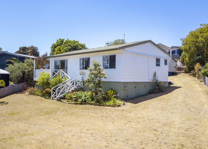  at 4 Pioneer Crescent, Omaha, Rodney, Auckland