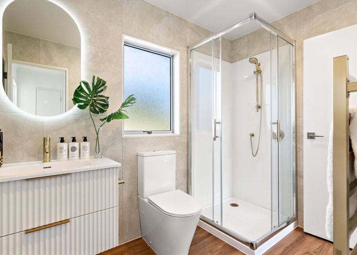 at 2/9 Mira Place, Windsor Park, North Shore City, Auckland