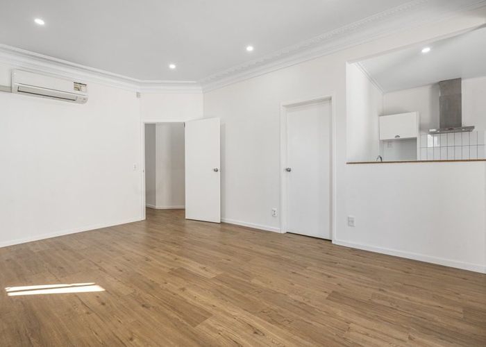  at 1/19 Sunnyvale Road, Greenlane, Auckland City, Auckland