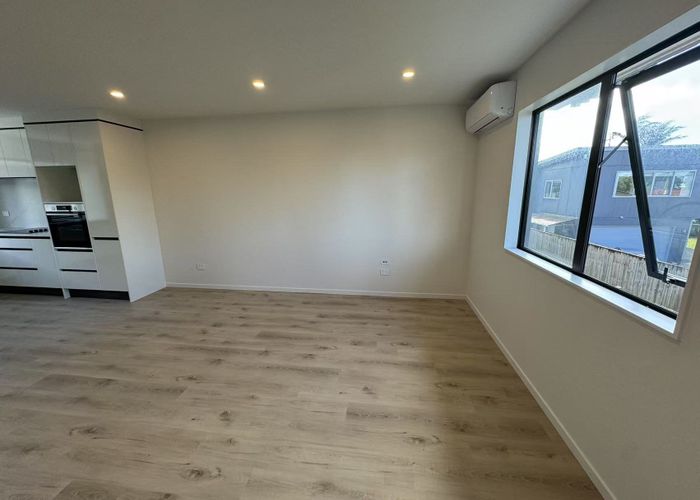  at 4/25 Taikata Road, Te Atatu Peninsula, Waitakere City, Auckland
