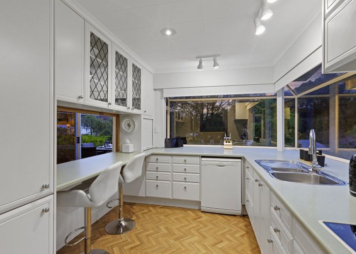  at 4 Harewood Grove, Pinehaven, Upper Hutt