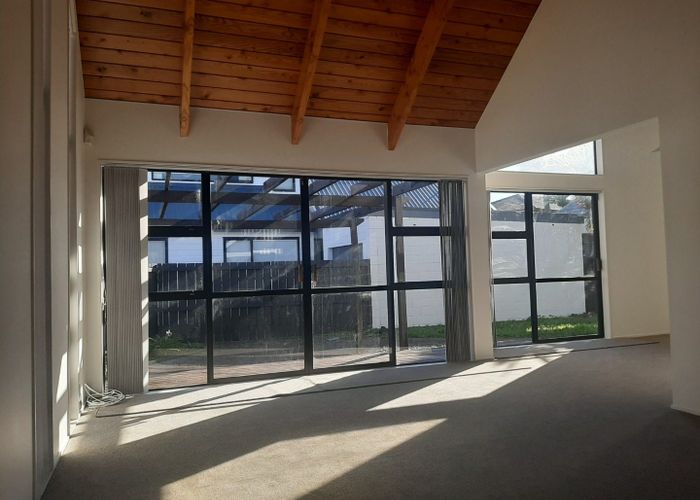  at 2/102A Marua Rd, Ellerslie, Auckland City, Auckland