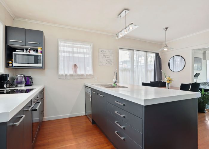  at 57 Connaught Street, Blockhouse Bay, Auckland