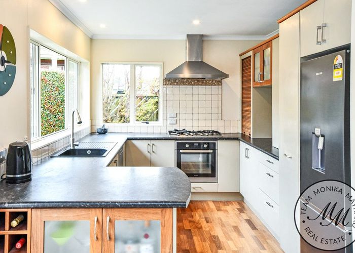  at 39D Chieftain Rise, Goodwood Heights, Auckland