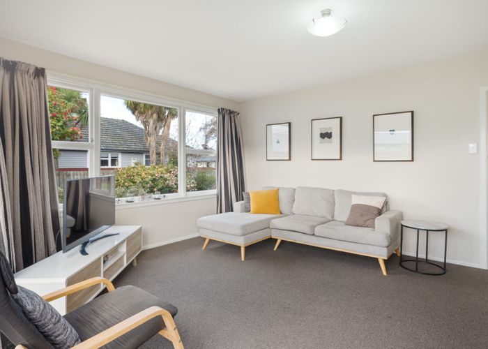  at 2/166 Halswell Road, Hillmorton, Christchurch