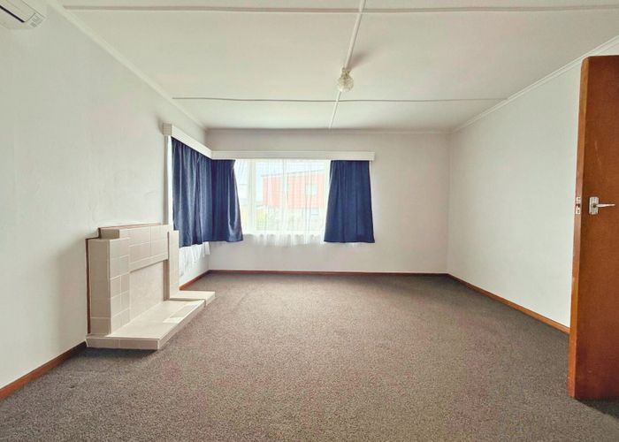  at 8 Hukatai Street, Elsdon, Porirua