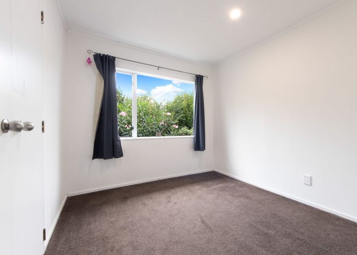  at 1/42 Pomaria Road, Henderson, Waitakere City, Auckland