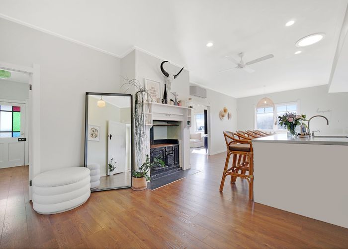  at 5 Ada Lane, Albany