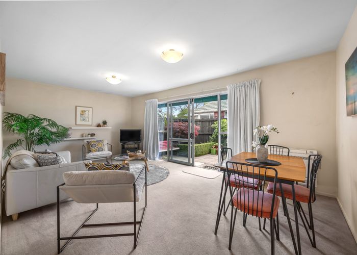  at 1/42 Mooray Avenue, Bishopdale, Christchurch City, Canterbury