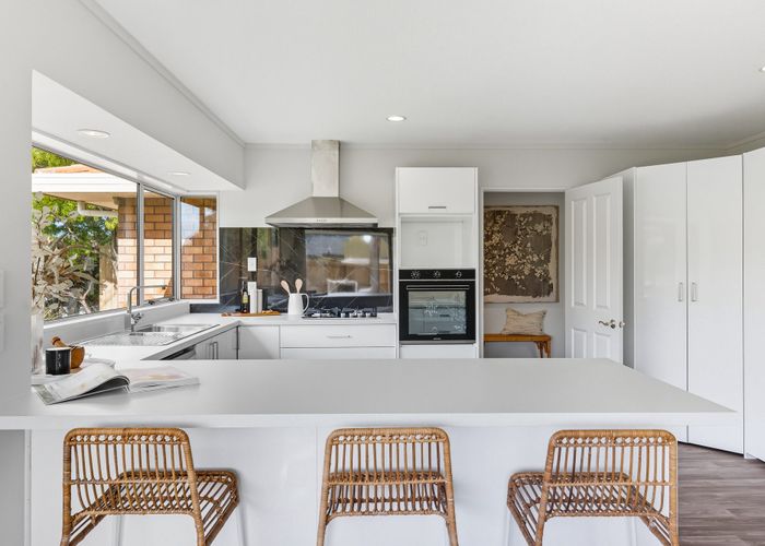  at 2 Leigh Place, Paraparaumu Beach, Kapiti Coast, Wellington