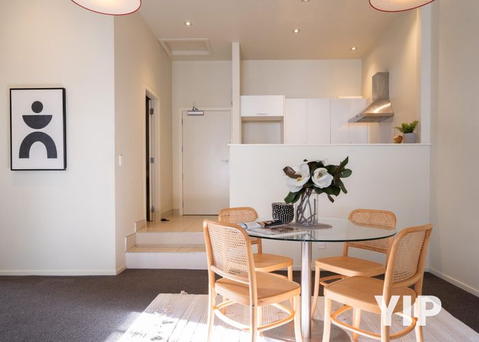  at 3/20 Main Road, Tawa, Wellington