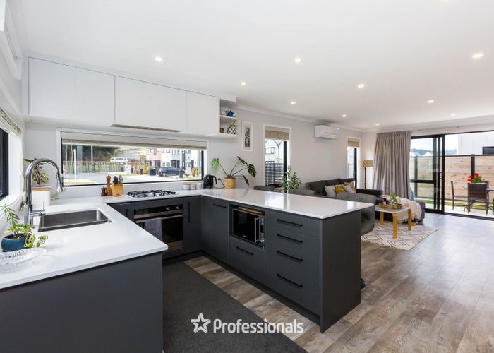  at 24 Reakes Crescent, Wallaceville, Upper Hutt