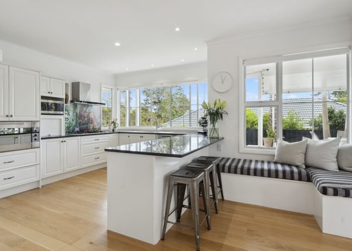  at 27 Almond Grove, Greenhithe, North Shore City, Auckland