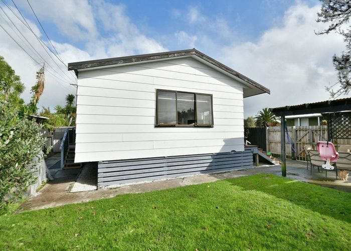  at 18A Parakai Avenue, Parakai, Helensville
