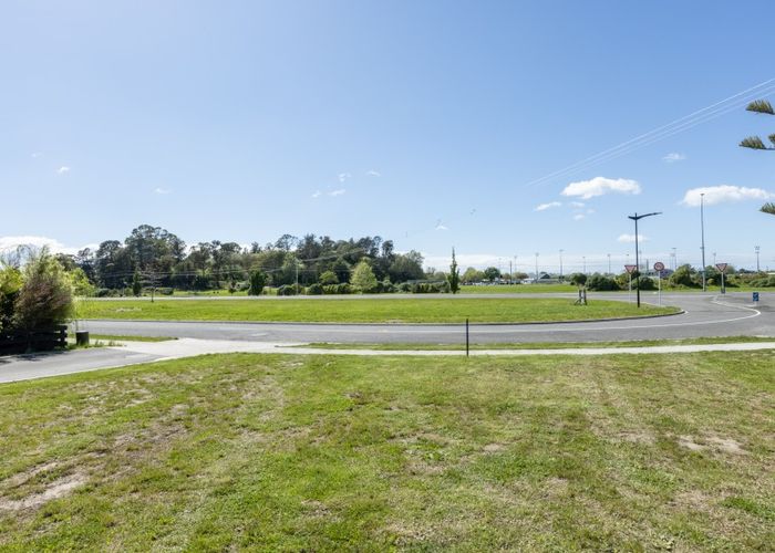  at 61 Oak Road, Poraiti, Napier