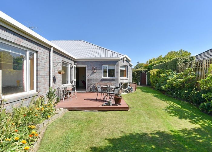  at 30 Farnswood Place, Redwood, Christchurch City, Canterbury