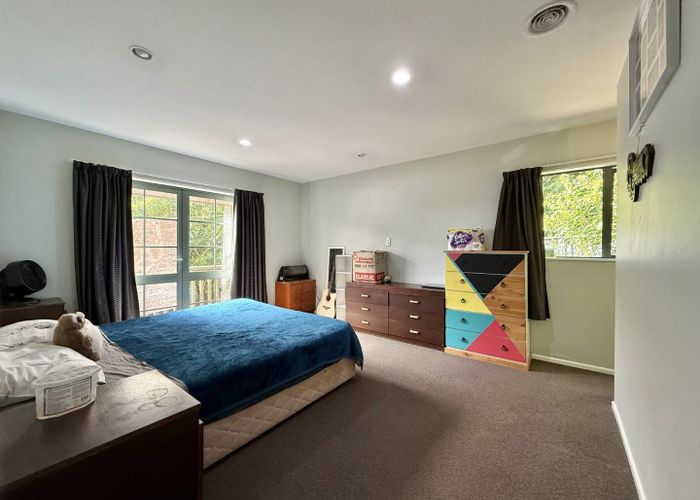  at 116 Pinehaven Road, Pinehaven, Upper Hutt, Wellington