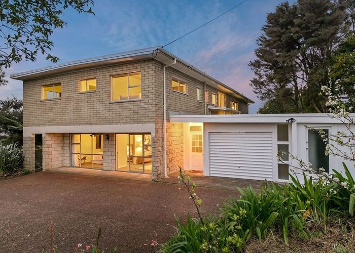  at 1144 Scenic Drive North, Swanson, Auckland